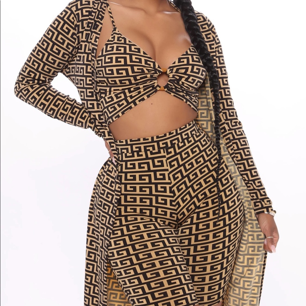 3 Piece Khaki/Combo Set Small - Picture 2 of 4
